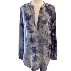 Olivaceous blue tie dye blouse, ladies medium relaxed fit long sleeve pullover